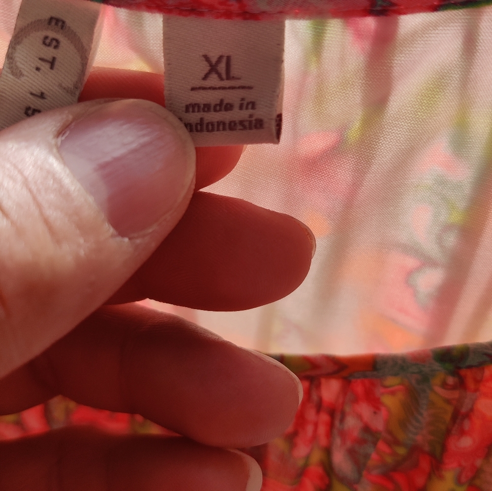 Blouse - Picture 2 of 3
